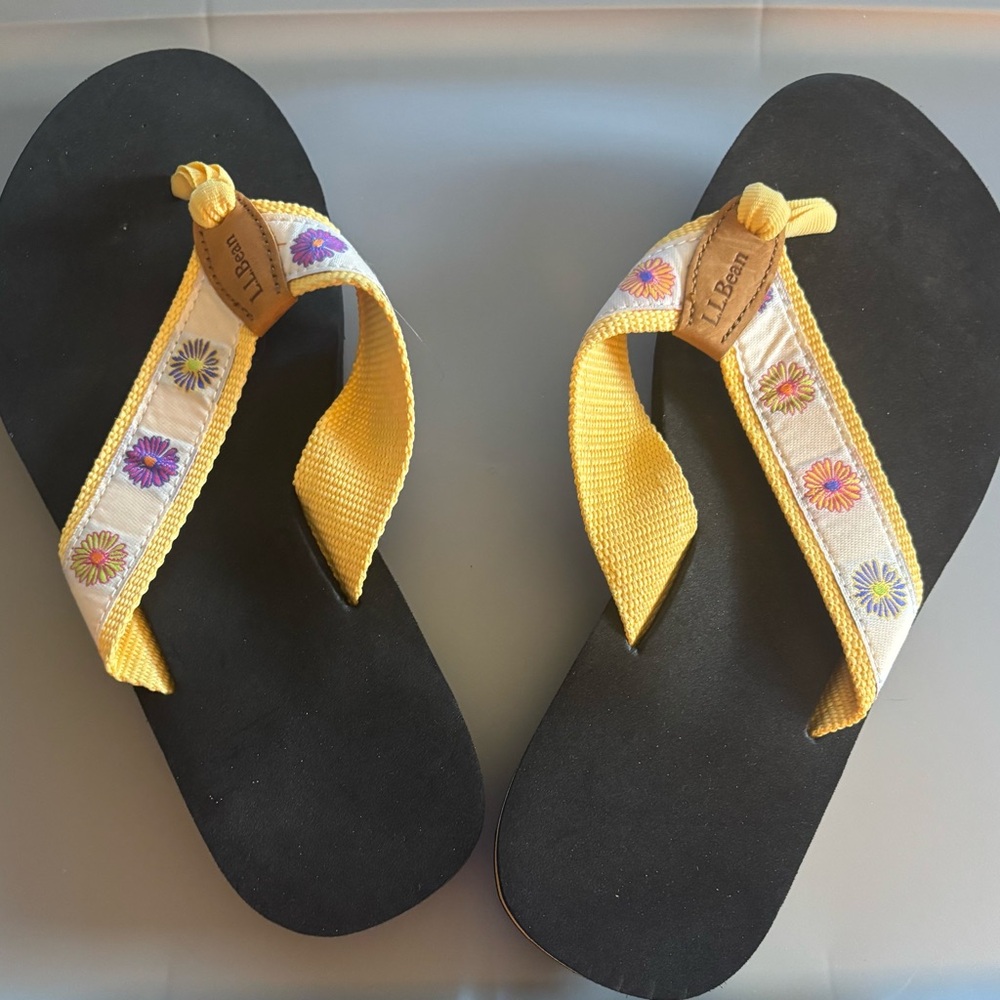 L.L. Bean Yellow Floral Sandals